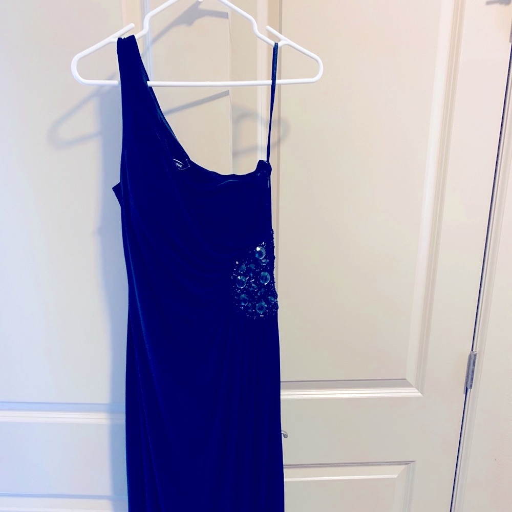 Navy one shoulder gown. Prom, wedding or formal dance ready!